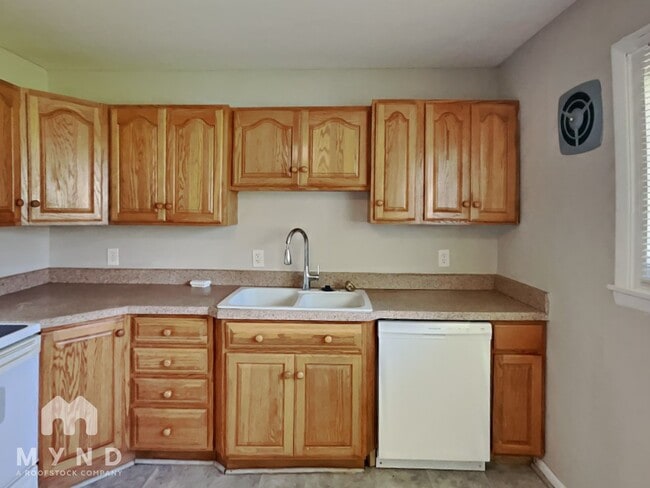 4697 Janis Dr in Columbus, OH - Building Photo - Building Photo