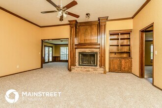 708 Cactus Ct in Yukon, OK - Building Photo - Building Photo