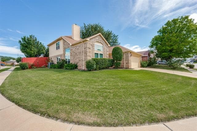5670 High Creek Dr in Dallas, TX - Building Photo - Building Photo