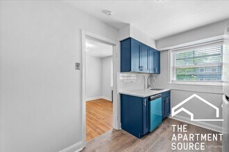 2717 W Berwyn Ave in Chicago, IL - Building Photo - Building Photo