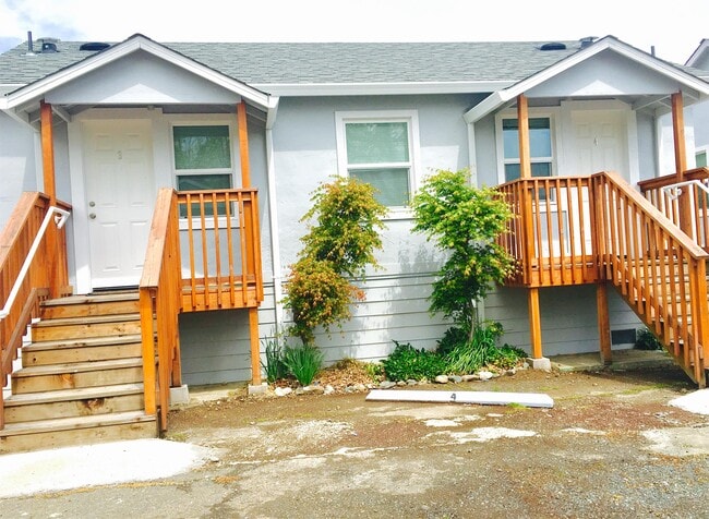 property at 4550 Lakeshore Blvd