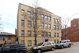 5301 N Ashland Ave in Chicago, IL - Foto de edificio - Building Photo