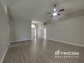 3661 Braeden Ct in Middleburg, FL - Building Photo - Building Photo