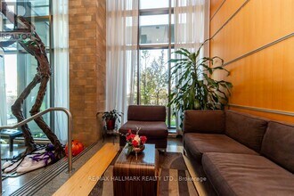 68 Grangeway Ave in Toronto, ON - Building Photo - Building Photo