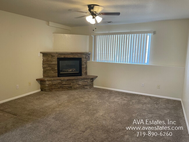 689 E Laporte Dr in Pueblo West, CO - Building Photo - Building Photo