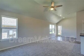 2401 28th Ter in Chickasha, OK - Building Photo - Building Photo