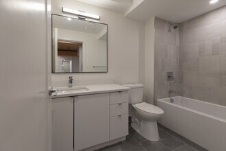 11 E Lenox St, Unit 2 in Boston, MA - Building Photo - Building Photo