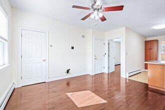 11 Jones Pl in Jersey City, NJ - Building Photo - Building Photo