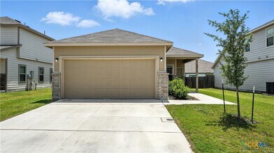 2513 Marty Way in Seguin, TX - Building Photo - Building Photo
