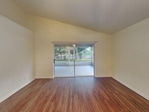 174 Dakota Ave in Groveland, FL - Building Photo - Building Photo