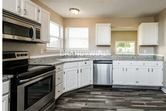 3231 Village Park N Dr in Carmel, IN - Building Photo - Building Photo