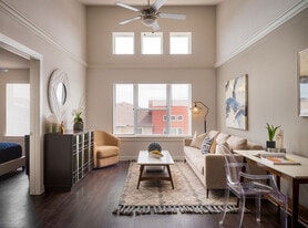 Vi Collina in Austin, TX - Building Photo