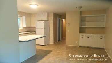 1275 E 30th Ave in Eugene, OR - Building Photo - Building Photo