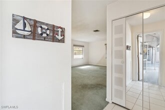 235 Thistle Ct in Lehigh Acres, FL - Building Photo - Building Photo