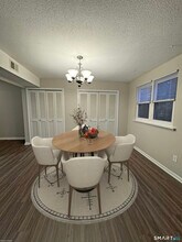 512 Twin Circle Dr in South Windsor, CT - Building Photo - Building Photo