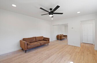 4885 Randall St in San Diego, CA - Building Photo - Building Photo