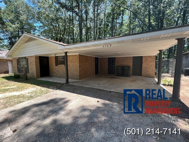 5709 Chaucer Ln in Little Rock, AR - Building Photo - Building Photo