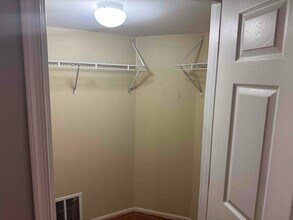 13900 Farnsworth Ln in Upper Marlboro, MD - Building Photo - Building Photo