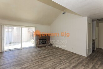 2844 Oak Creek Dr in Ontario, CA - Building Photo - Building Photo
