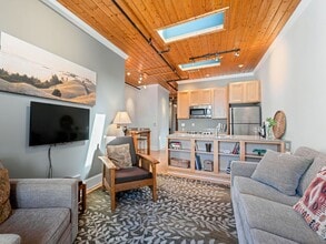 35 Patton Ave in Asheville, NC - Building Photo - Building Photo