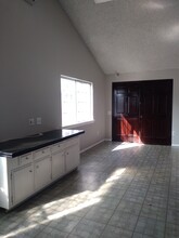 12864 Raintree Ct, Unit Spacious Chino Studio in Chino, CA - Building Photo - Building Photo