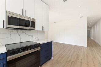6850 NW 4th Ave in Miami, FL - Foto de edificio - Building Photo