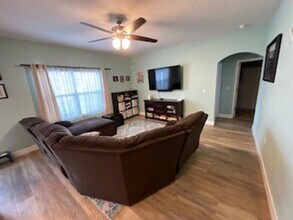 5911 SW 84th St in Gainesville, FL - Building Photo - Building Photo