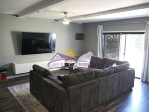 10421 Abington Way in Rancho Cordova, CA - Building Photo - Building Photo