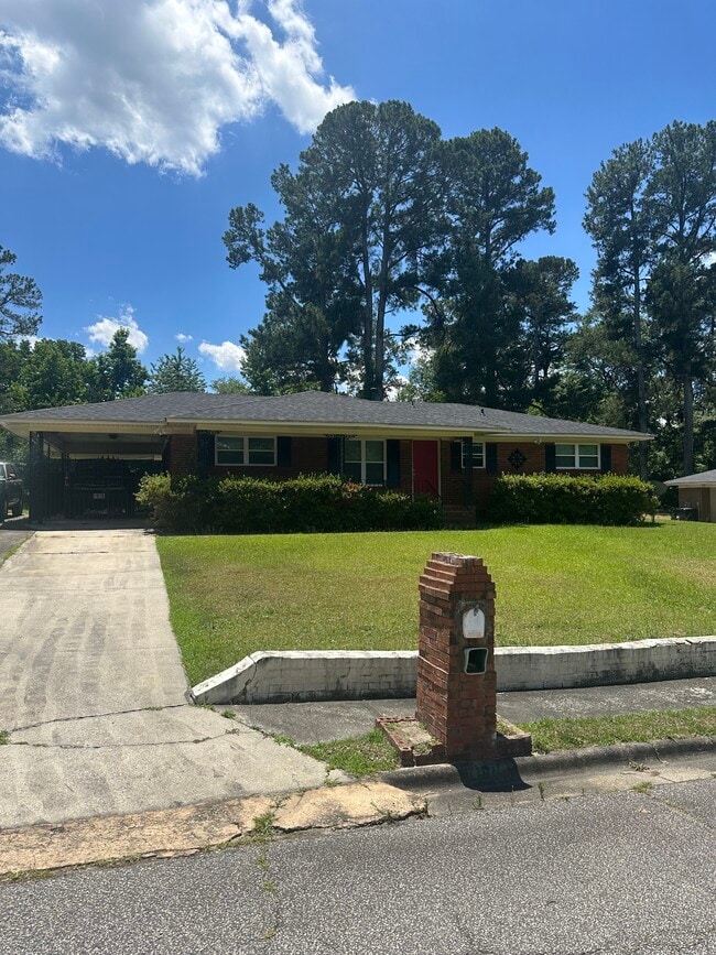 property at 3604 Abbey Rd