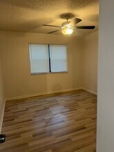 560 S Park Rd in Hollywood, FL - Building Photo - Building Photo