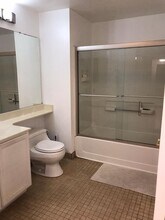 2255 Showers Dr in Mountain View, CA - Foto de edificio - Building Photo