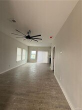 1626 W B St in Mission, TX - Foto de edificio - Building Photo
