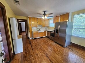 644 E College Ave in Tallahassee, FL - Building Photo - Building Photo