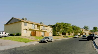 Alfa Apartments | Note Sale in Barstow, CA - Foto de edificio - Building Photo