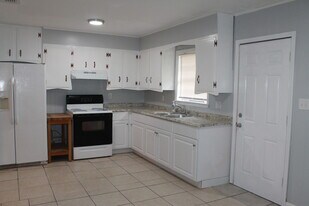 849 Nantes Way in Pensacola, FL - Building Photo