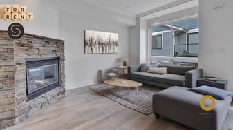 1430 Bewicke Av in North Vancouver, BC - Building Photo