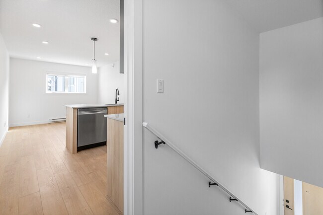 9809-9153 153 St NW in Edmonton, AB - Building Photo - Building Photo