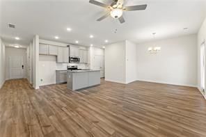 1004 Merritt Dr in Villa Rica, GA - Foto de edificio - Building Photo