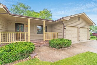 523 Carla Dr in Shorewood, IL - Building Photo - Building Photo