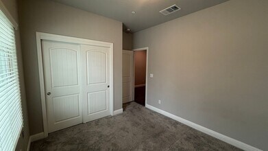 6169 E Garland Ave in Fresno, CA - Building Photo - Building Photo