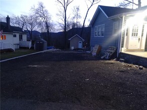 7 Hemlock St in Fort Montgomery, NY - Building Photo - Building Photo