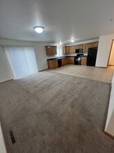 4281 Estate Dr S in Fargo, ND - Building Photo - Building Photo