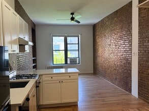 78 W 85th St, Unit 5E in New York, NY - Foto de edificio - Building Photo