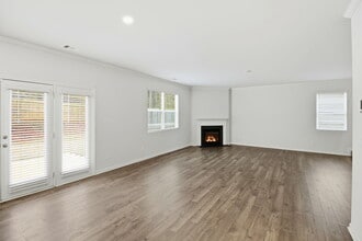 1885 Ollie Crk in Marietta, GA - Building Photo - Building Photo