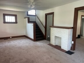 536 Pleasant St in Ashland, OH - Building Photo - Building Photo