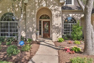 8414 Green Valley Dr in Sugar Land, TX - Building Photo - Building Photo