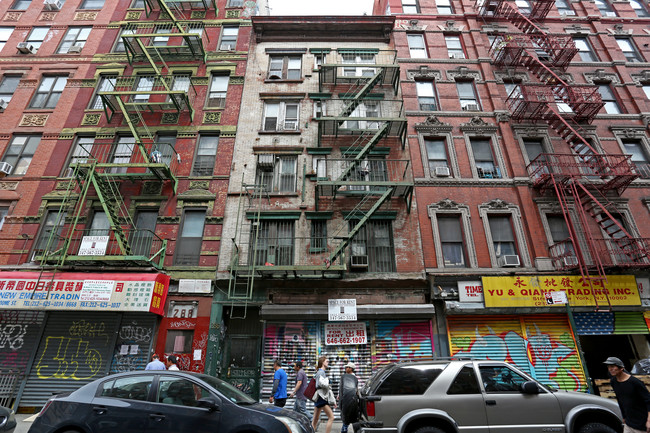 286 Broome St in New York, NY - Building Photo - Building Photo