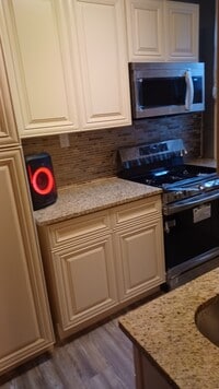 1924 W Venango St - 6