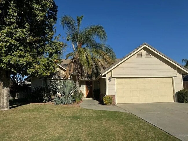 property at 2308 Wild Oak Ct