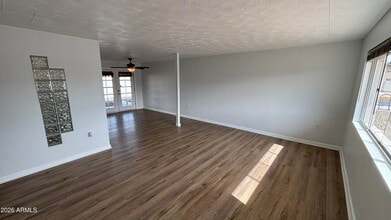 1000 W Elna Rae St in Tempe, AZ - Building Photo - Building Photo